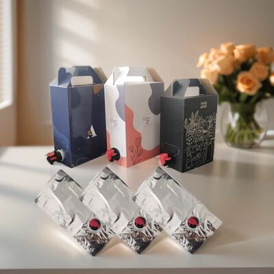 Προσαρμοσμένες σακούλες BIB σε κουτί με αξεσουάρ βρύσης ιδανικές για τη συσκευασία κρασιού, χυμού, λαδιού και άλλων υγρών προϊόντων