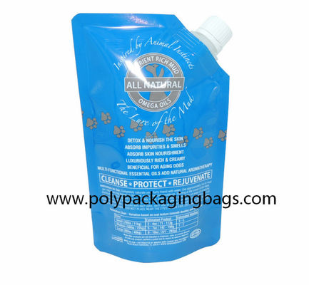 Διπλώνοντας τη μόνη στάση τσαντών 500ml ακροφυσίων αναρρόφησης ουσίας προσοχής τρίχας ρίξτε επάνω τις τσάντες σακουλών